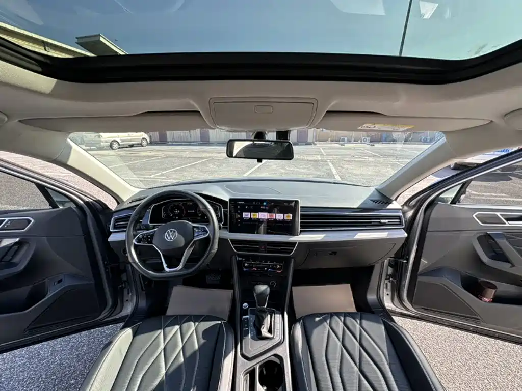 Volkswagen Tiguan L — миниатюра 11
