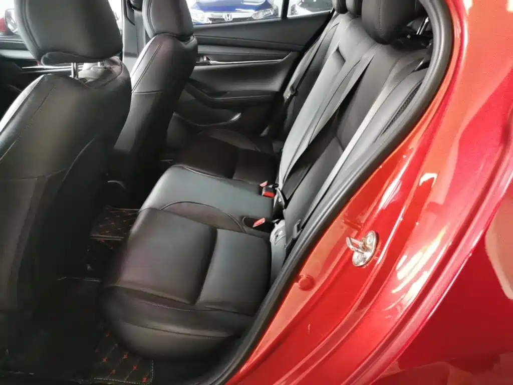 Mazda 3 Axela — миниатюра 17