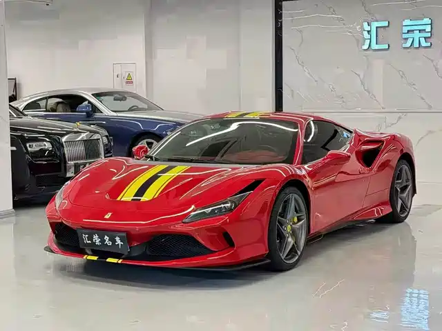 FERRARI F8