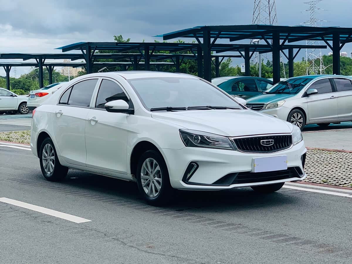 Geely Emgrand 1.5 л 2022 г. Белый, пробег 20000 км