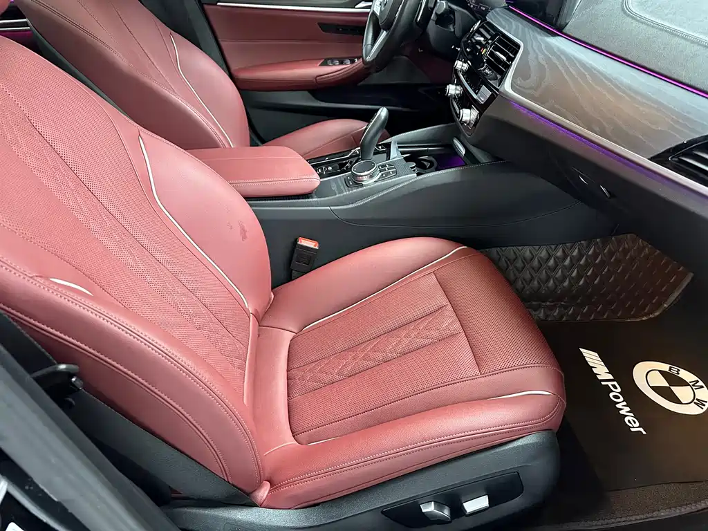 BMW 5 Series — миниатюра 17
