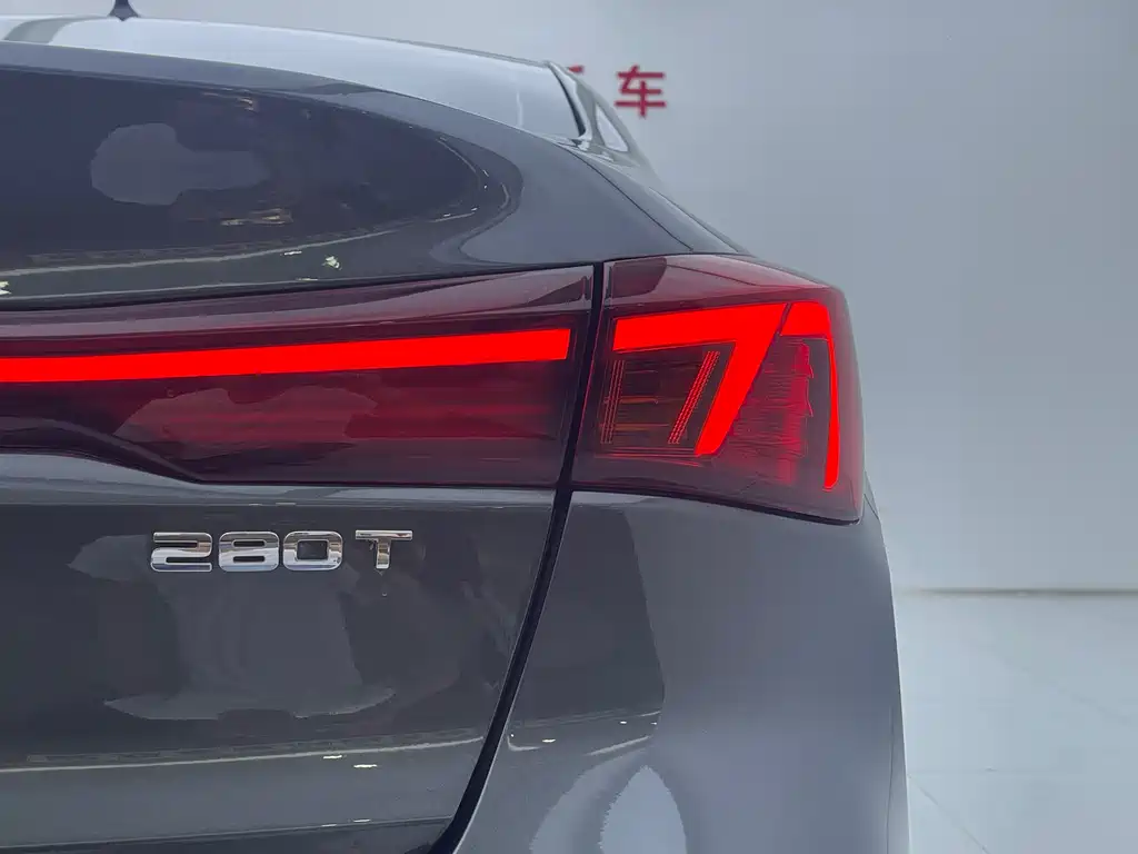 Changan Eado 2023 Enjoy PLUS NE 1.4T GDI DCT Luxury
