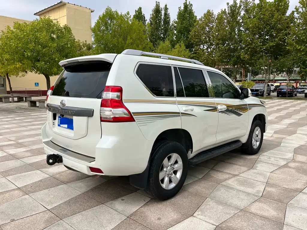 Toyota Prado — миниатюра 5
