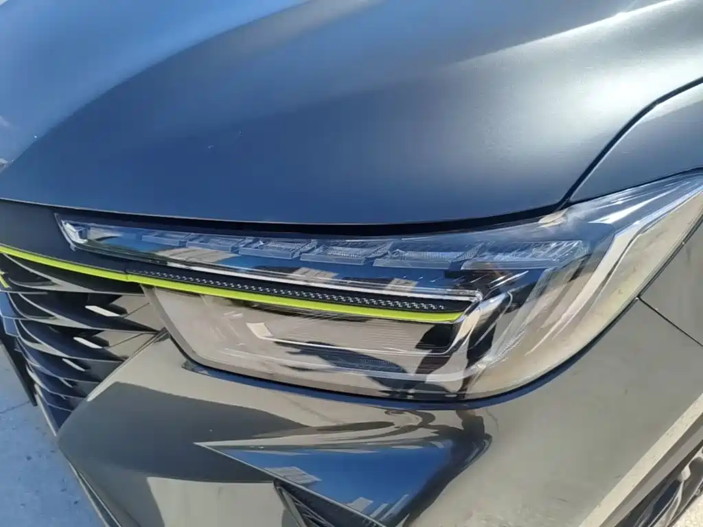 Roewe RX5 New Energy — миниатюра 24