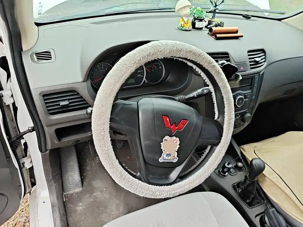 Wuling Hongguang — миниатюра 11