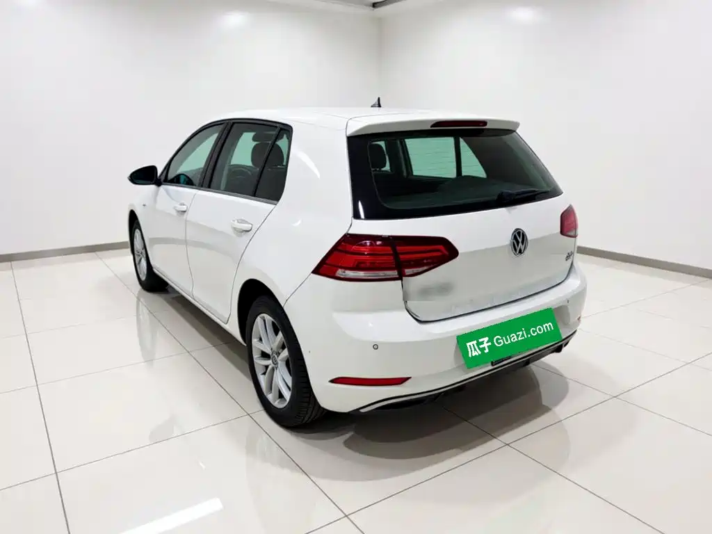 Volkswagen Golf — миниатюра 4
