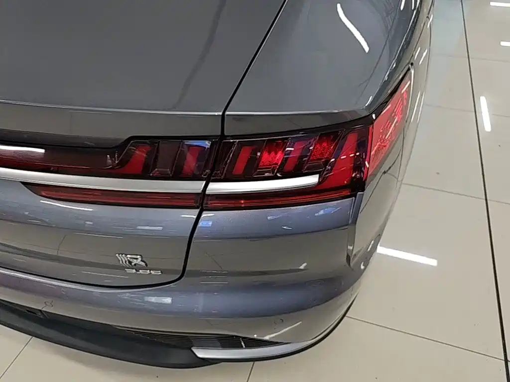 BYD Han — миниатюра 8