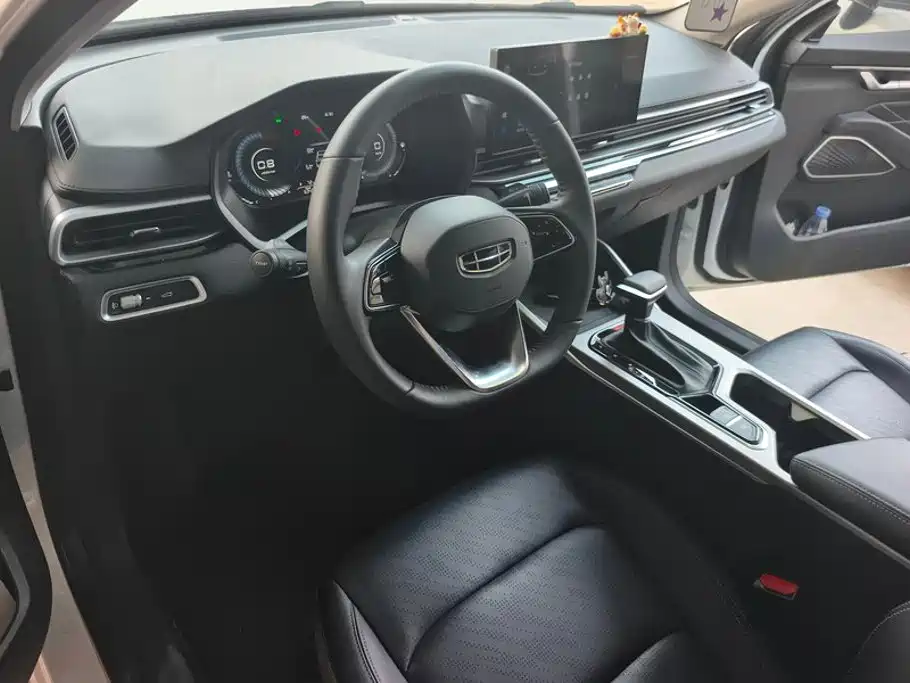 Geely Emgrand — миниатюра 12