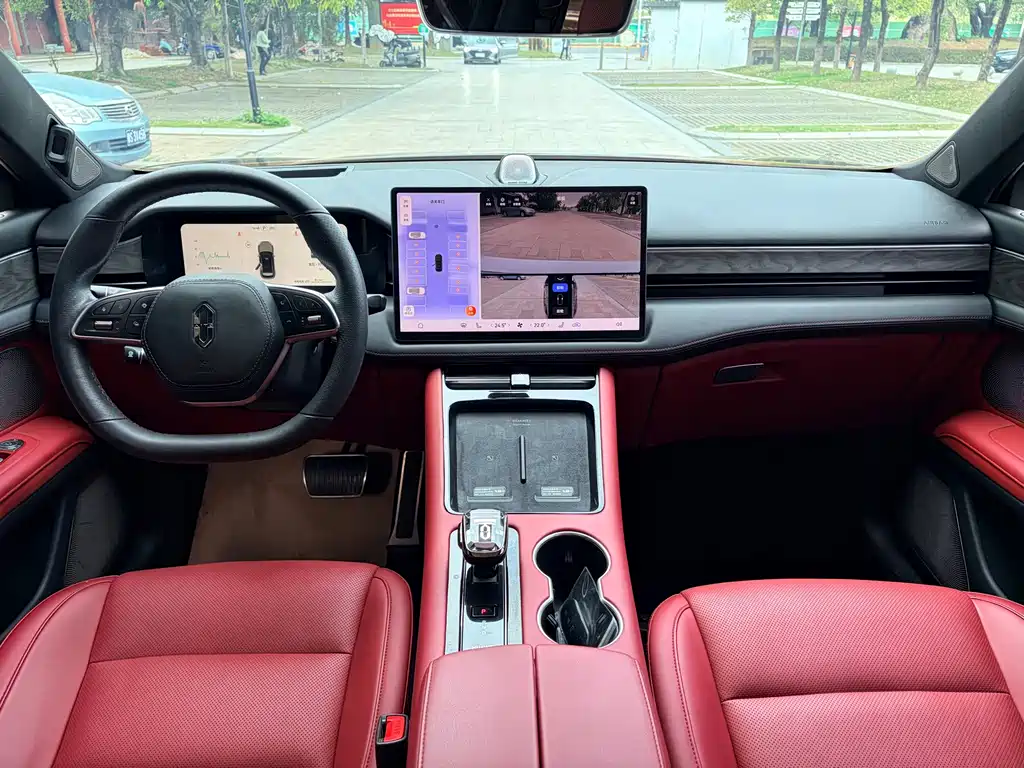 AITO ASK THE WORLD M5