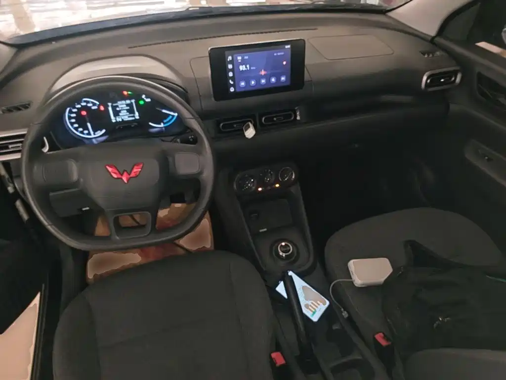 Wuling Hongguang EV — миниатюра 10