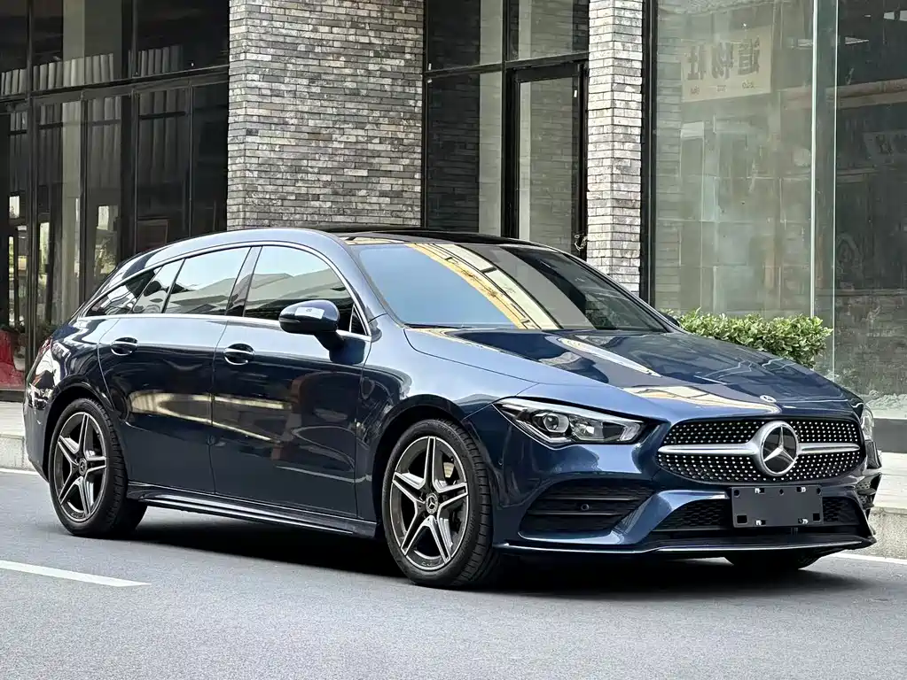 MERCEDES-BENZ CLA
