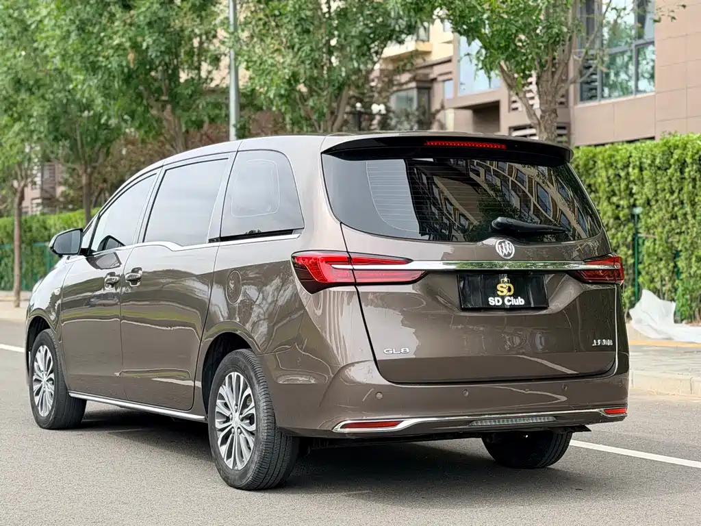 Buick GL8 — миниатюра 4
