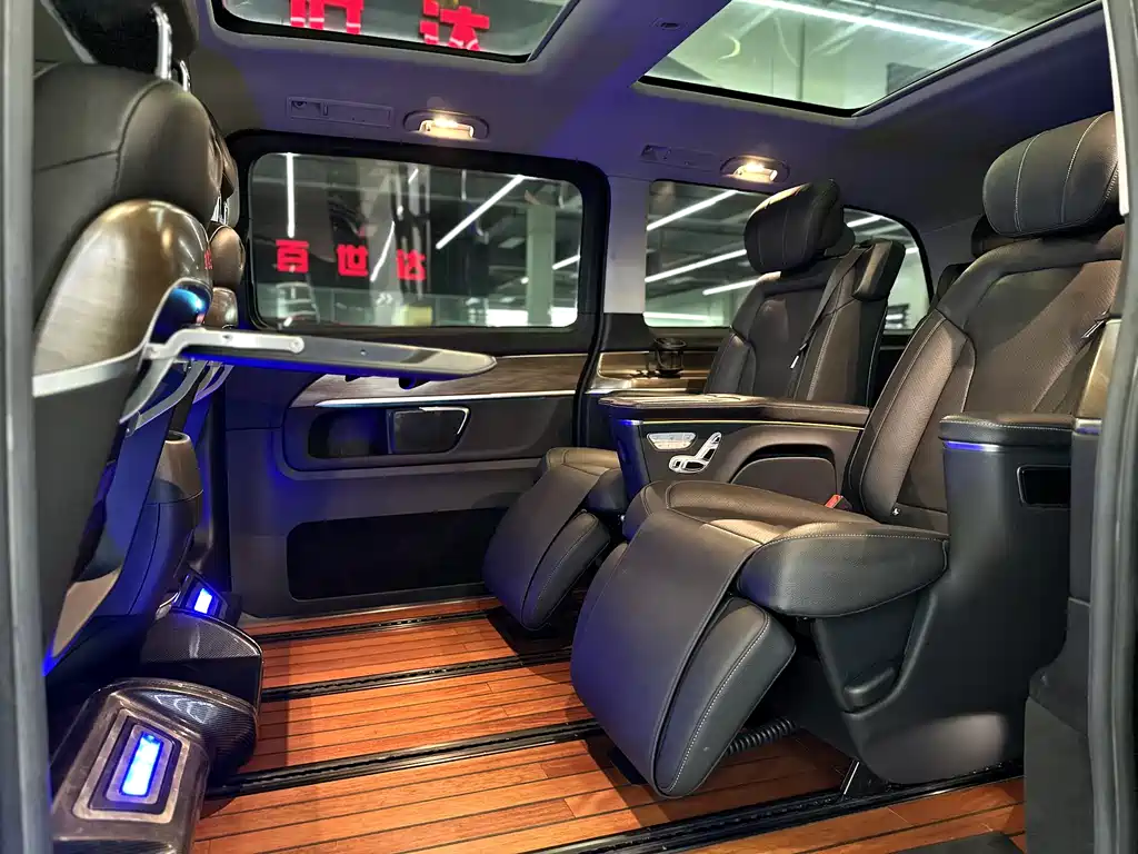 MERCEDES-BENZ V CLASS