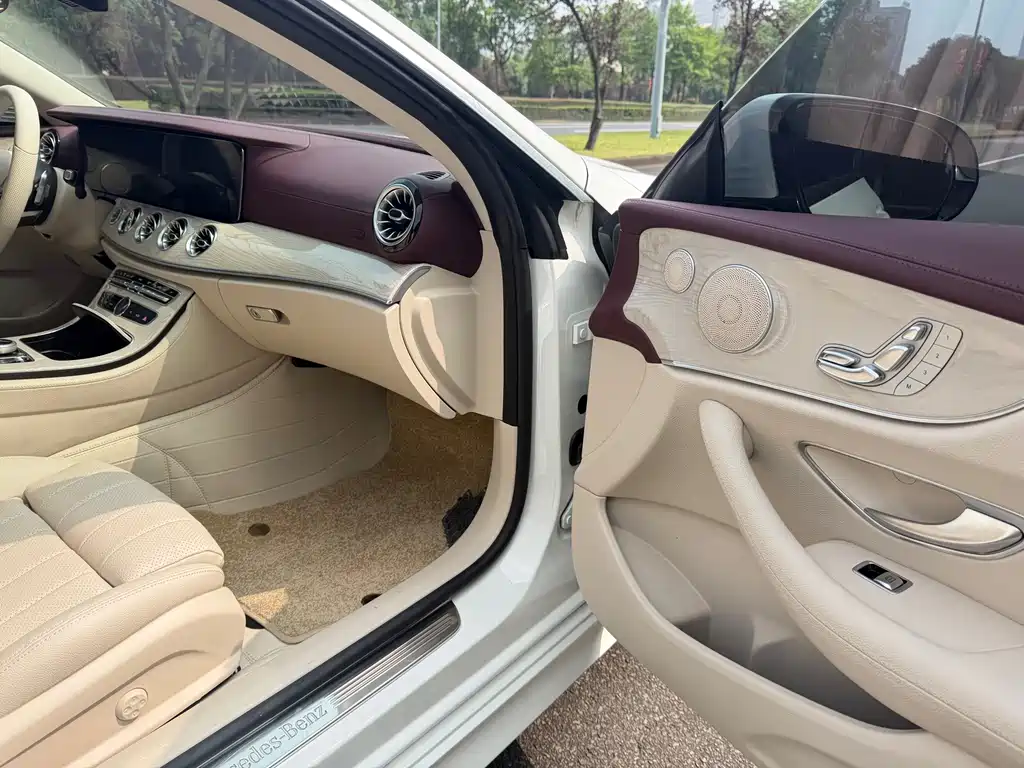 Mercedes-Benz E-Class (Import) — миниатюра 9
