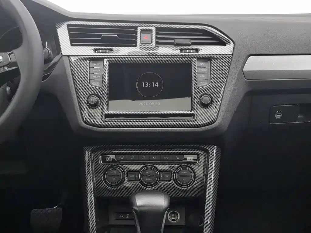Volkswagen Tiguan L — миниатюра 12