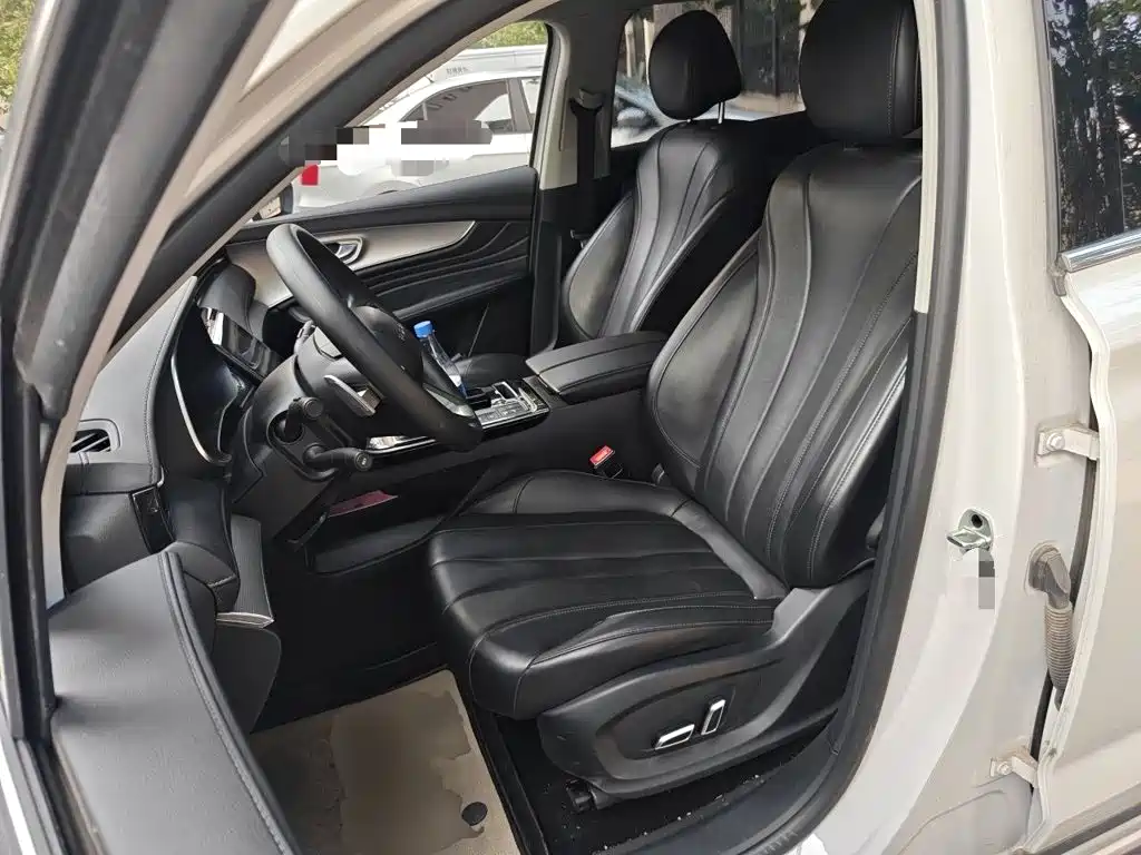 Roewe RX5 MAX — миниатюра 16