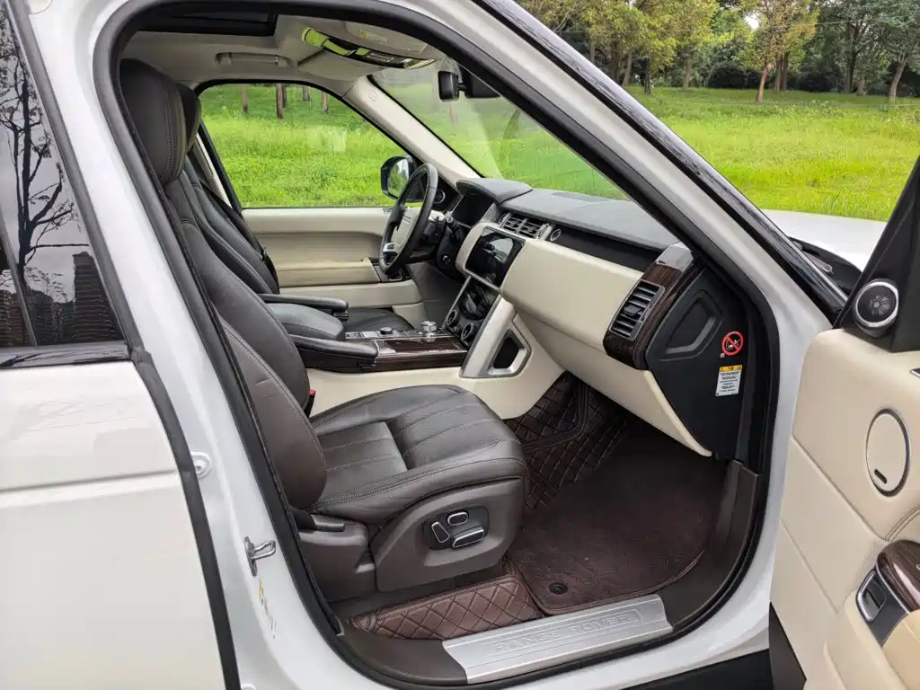 Land Rover Range Rover — миниатюра 10