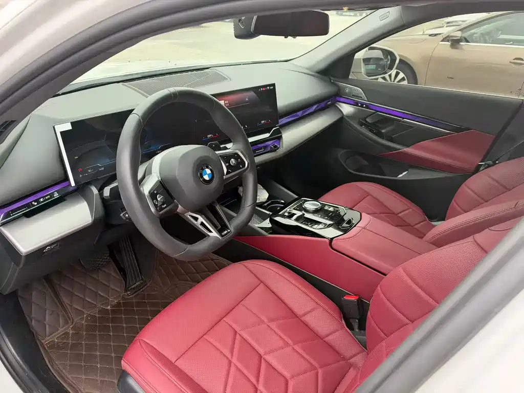 BMW 5 Series — миниатюра 4