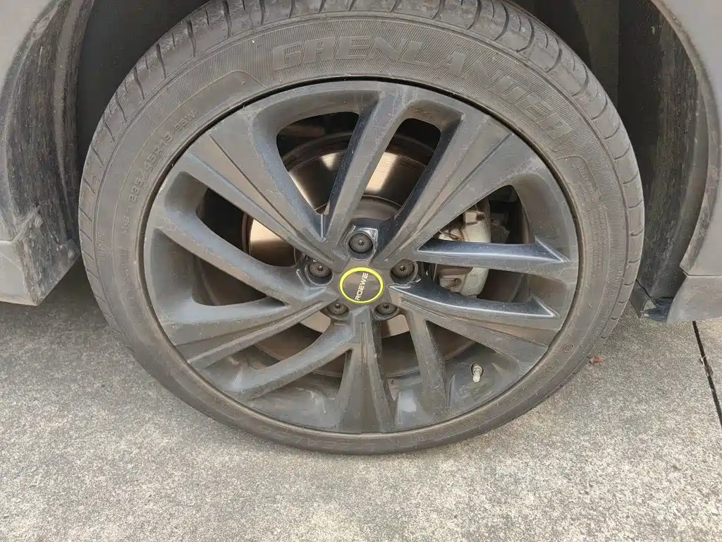 Roewe RX5 New Energy — миниатюра 8