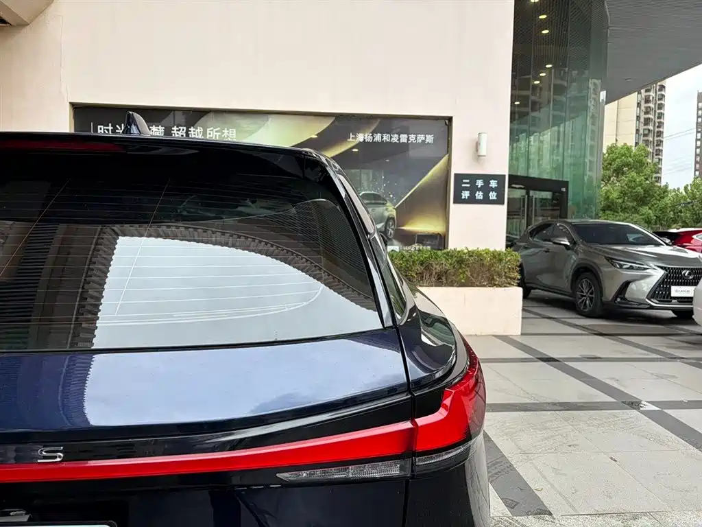 Lexus RX — миниатюра 12
