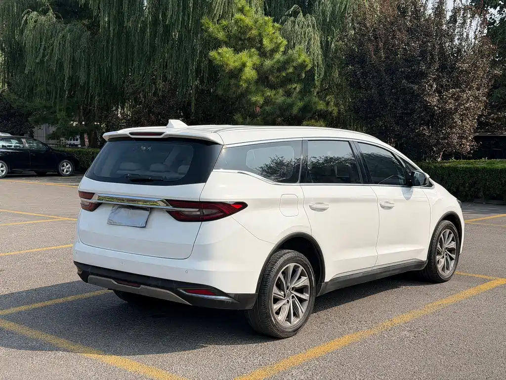 Geely Jia Ji — миниатюра 6