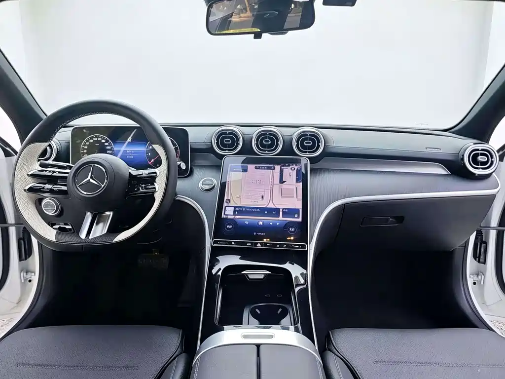 Mercedes-Benz C-Class — миниатюра 3