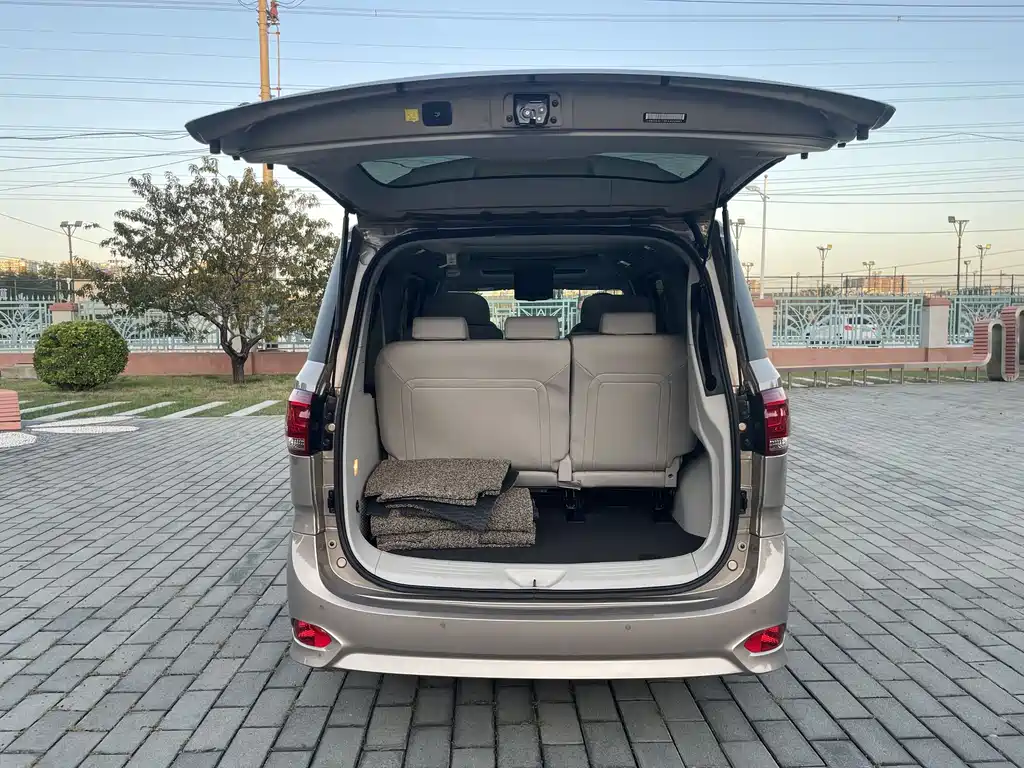 Maxus G10 2016 2.0T AT Flagship