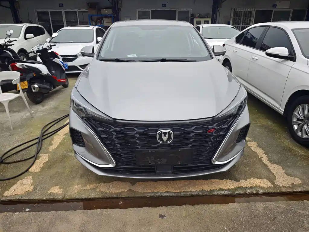 Changan Eado — миниатюра 2