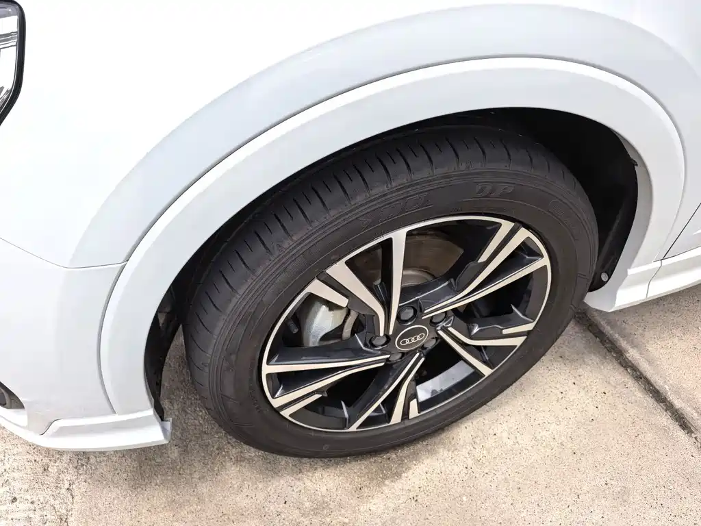 Audi Q3 Sportback — миниатюра 9