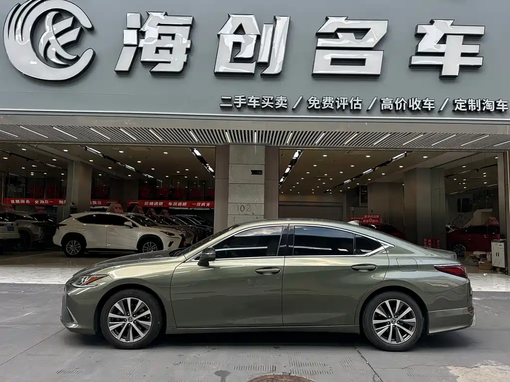 Lexus ES — миниатюра 4