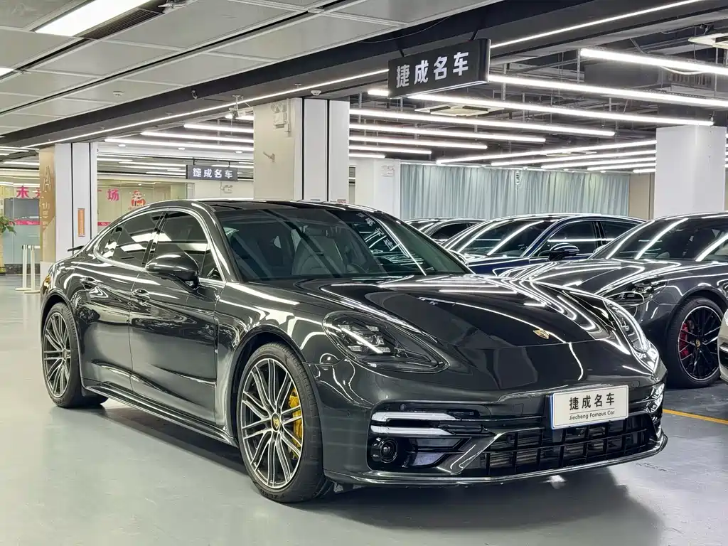 Купить Porsche Panamera