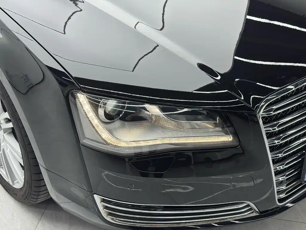 Audi A8 — миниатюра 4