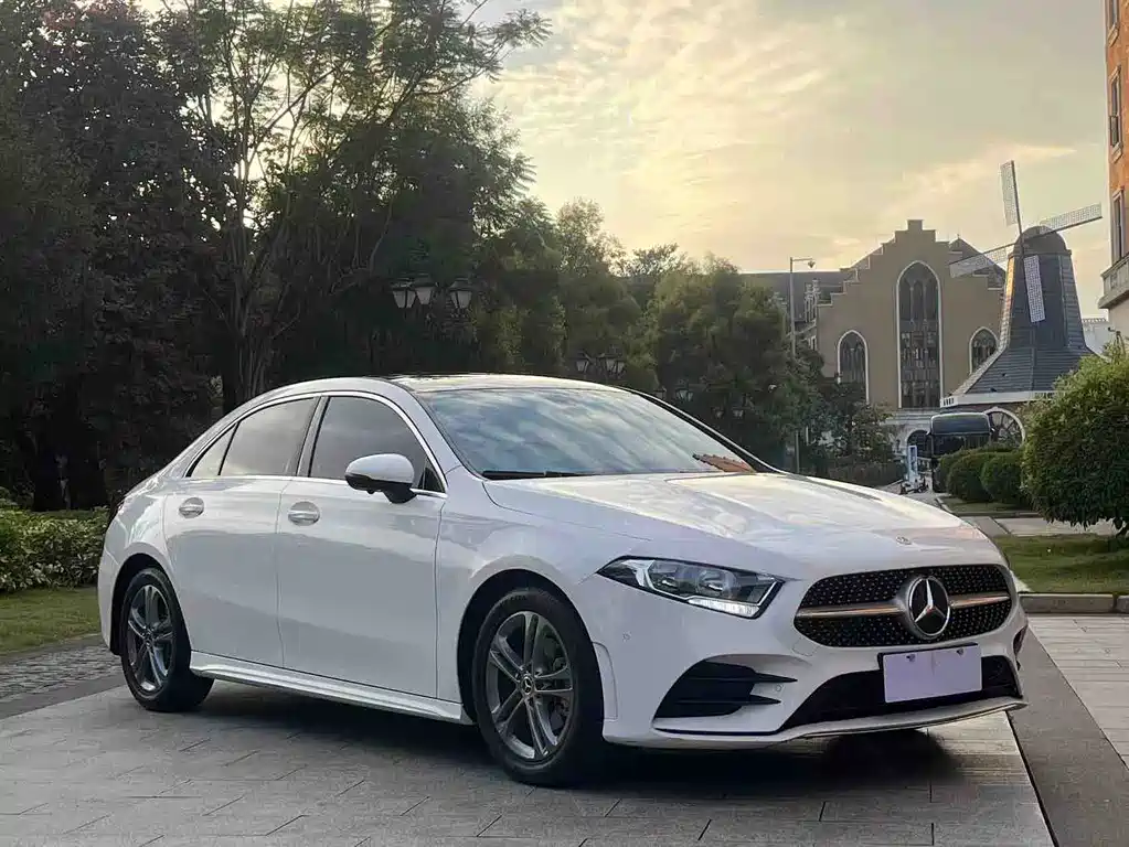 MERCEDES-BENZ A CLASS