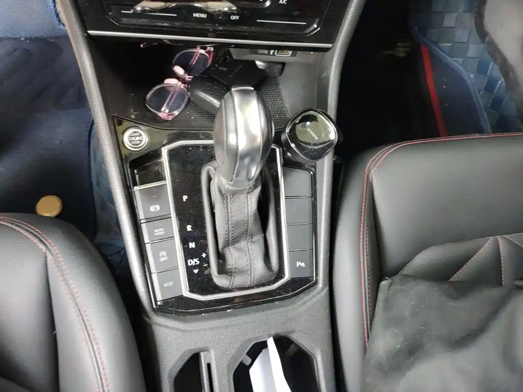 Volkswagen Lavida — миниатюра 7