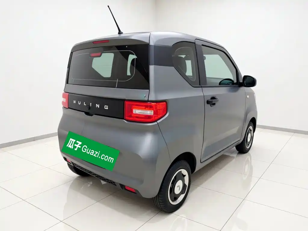 Wuling MINIEV — миниатюра 6