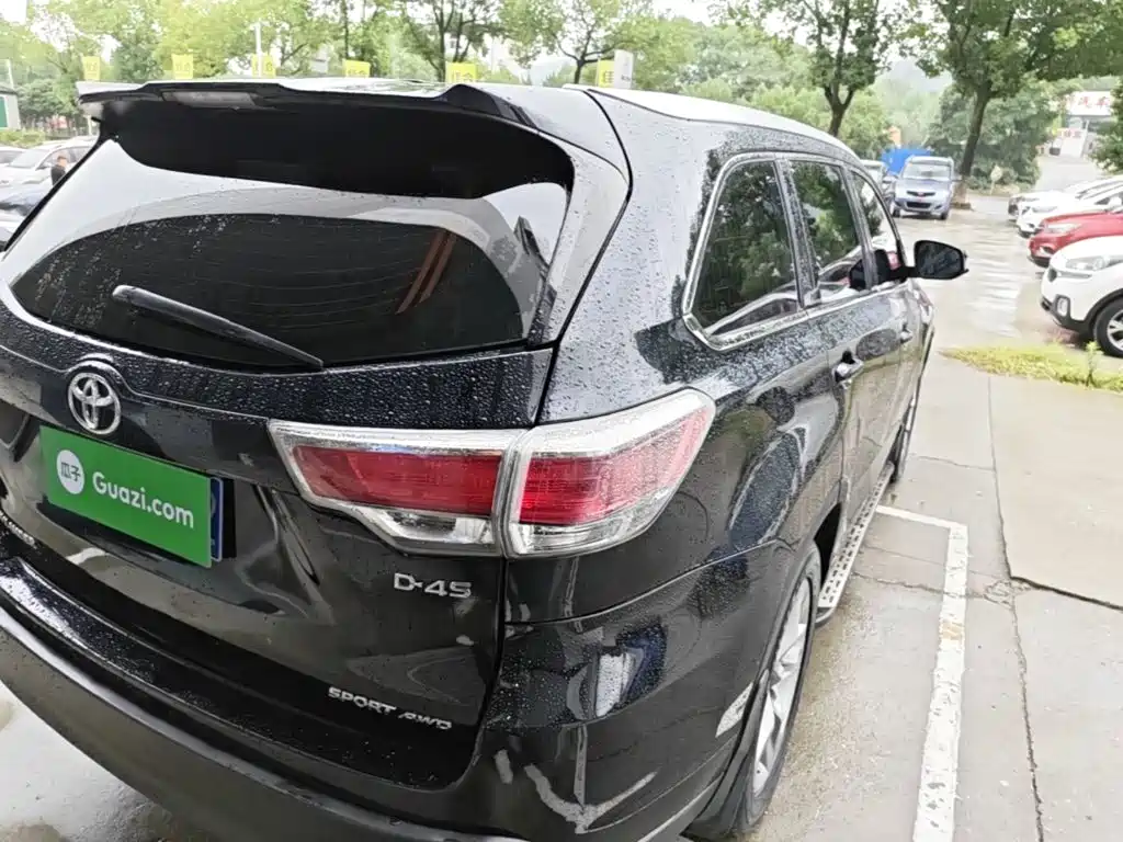 Toyota Highlander — миниатюра 7