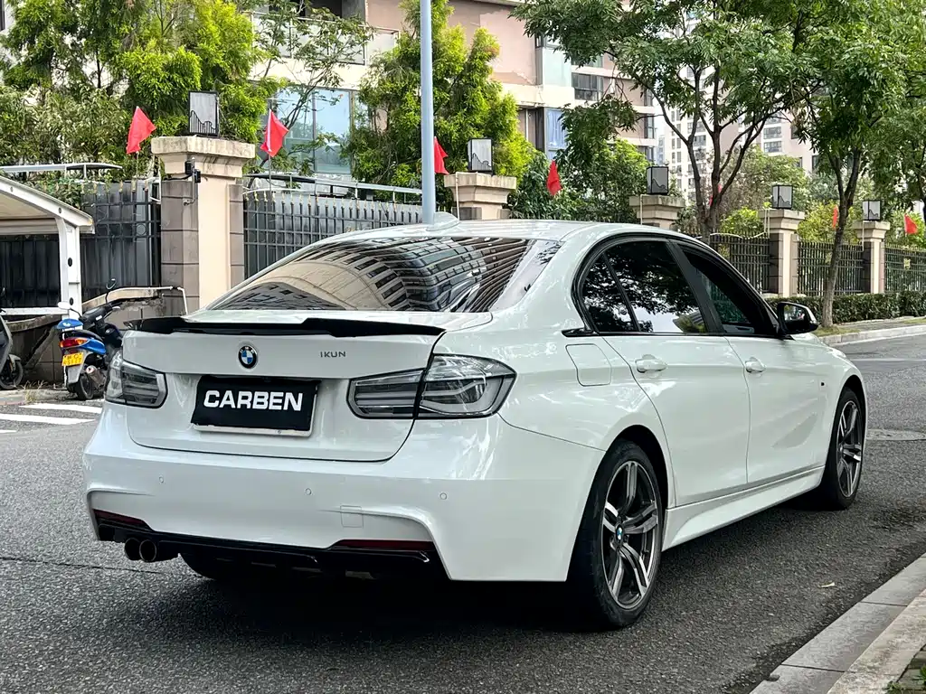 BMW 3 Series — миниатюра 5