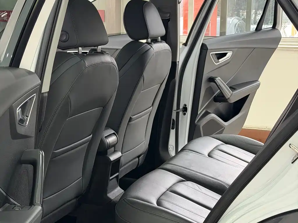 Audi Q2L — миниатюра 11