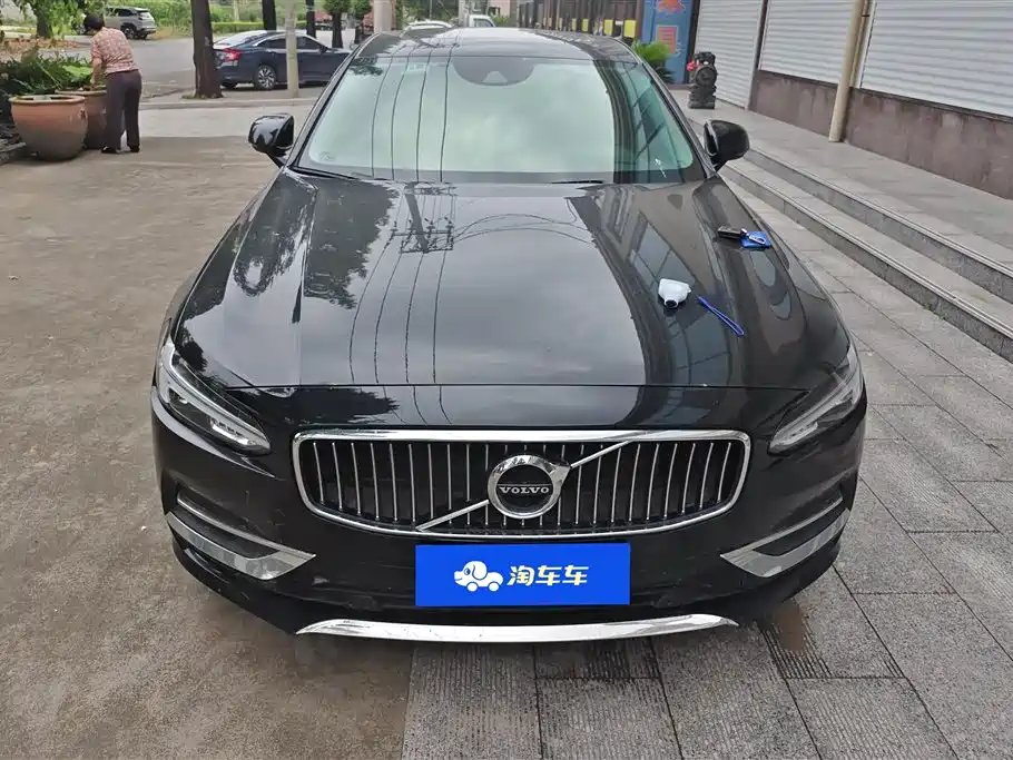 Volvo S90 2018 T4