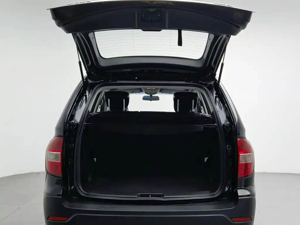 Roewe W5 — миниатюра 16