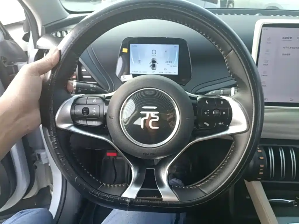 BYD Yuan Plus — миниатюра 11