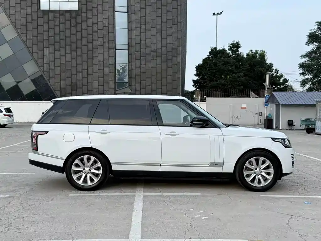 Land Rover Range Rover 2016 3.0 SC V6 Vogue Long Wheelbase