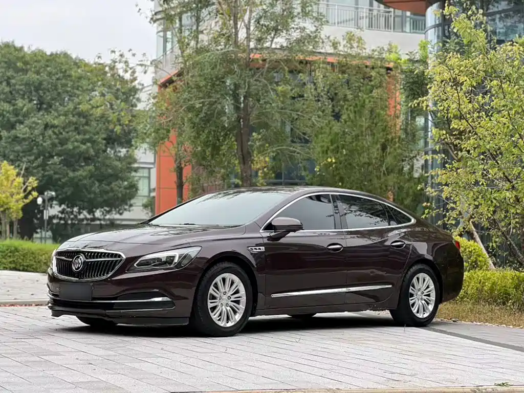 Buick LaCrosse — миниатюра 2