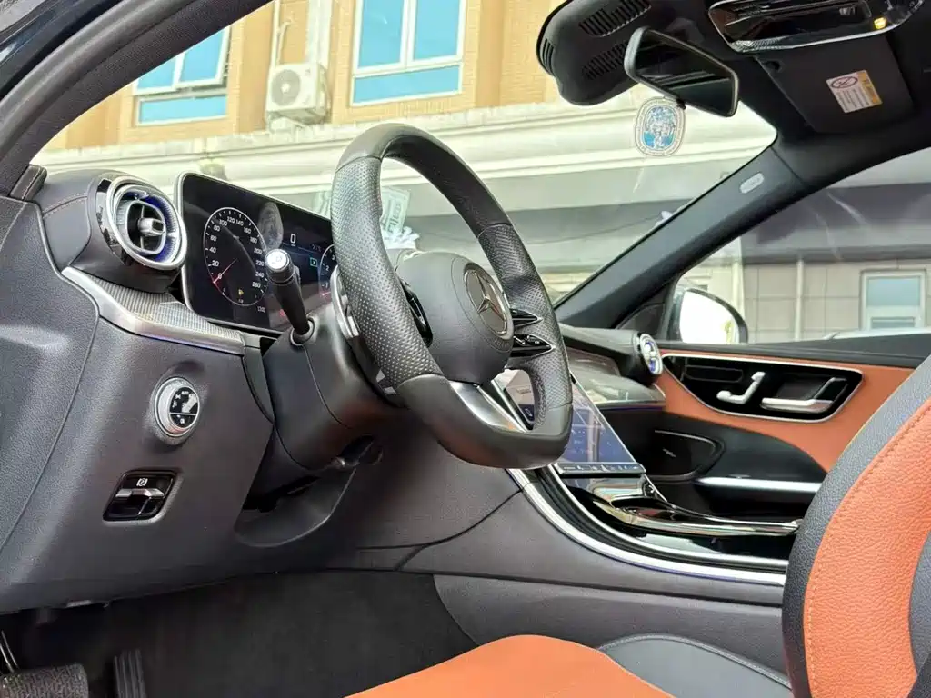 Mercedes-Benz C-Class — миниатюра 6
