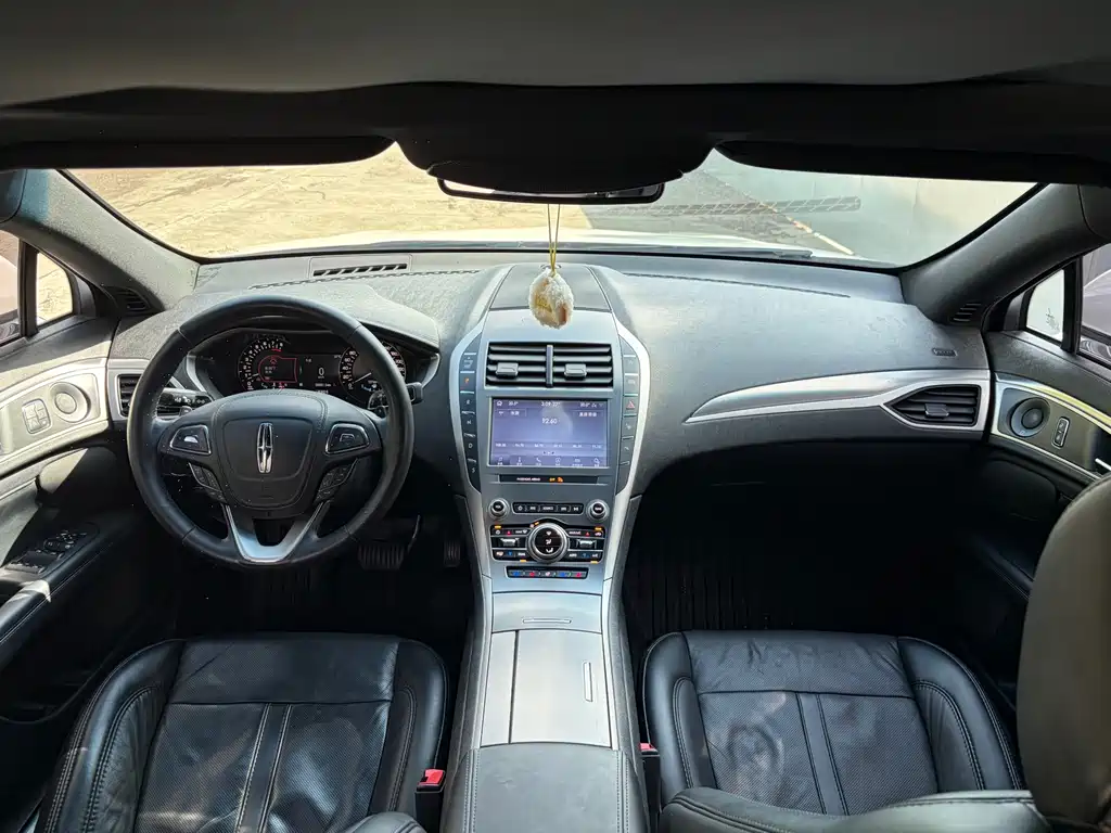 Lincoln MKZ — миниатюра 10