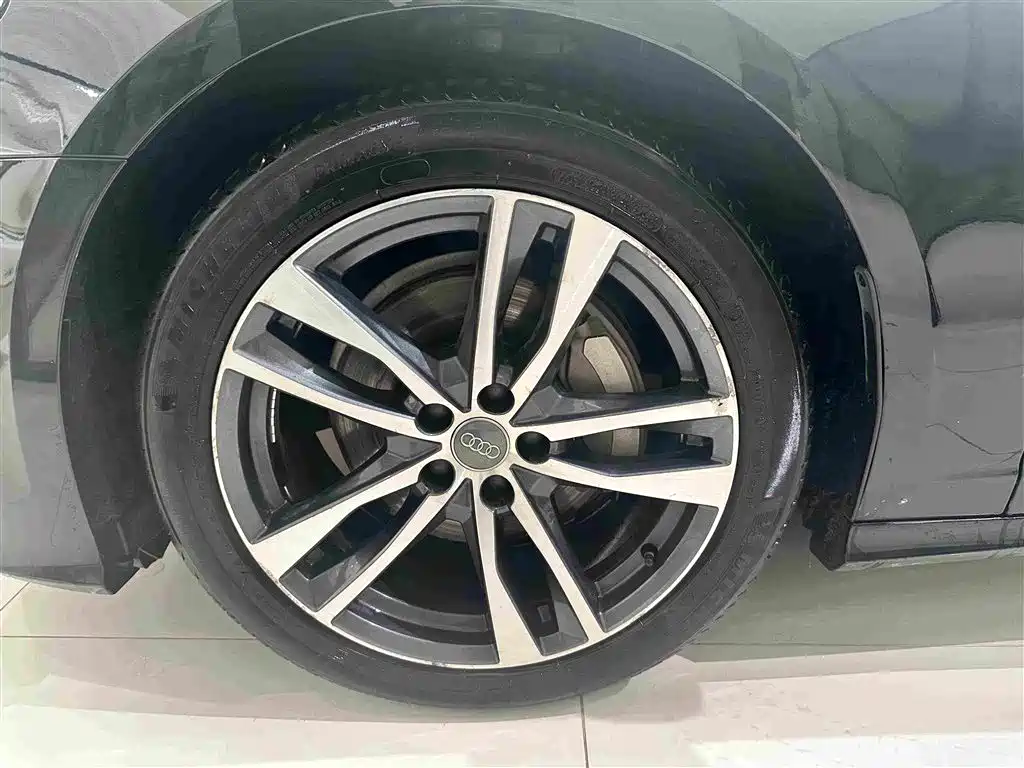 Audi A6L — миниатюра 4