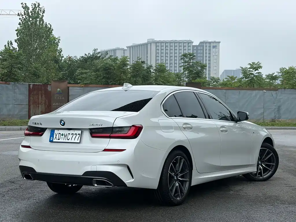 BMW 3 Series — миниатюра 2