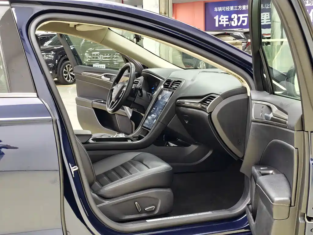 Ford Mondeo — миниатюра 9