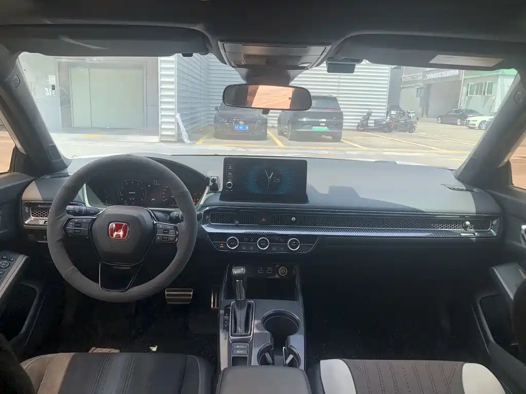 Honda Civic — миниатюра 12