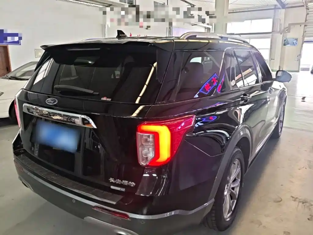 Ford Explorer — миниатюра 7